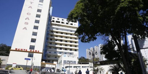 Câmara aprova projeto que destina R$ 2 bilhões para Santas Casas Imagem referente a Câmara aprova projeto que destina R$ 2 bilhões para Santas Casas