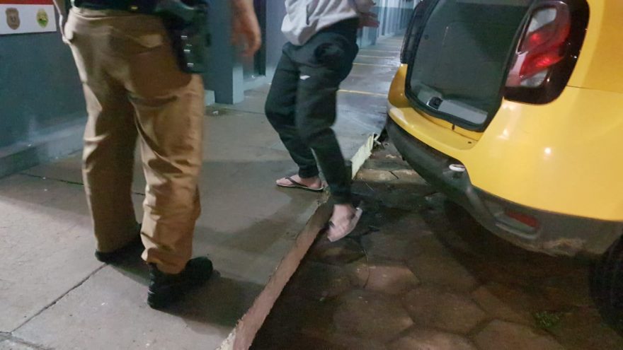 Casal vai parar na delegacia após briga com agressões mútuas, no Santo Onofre