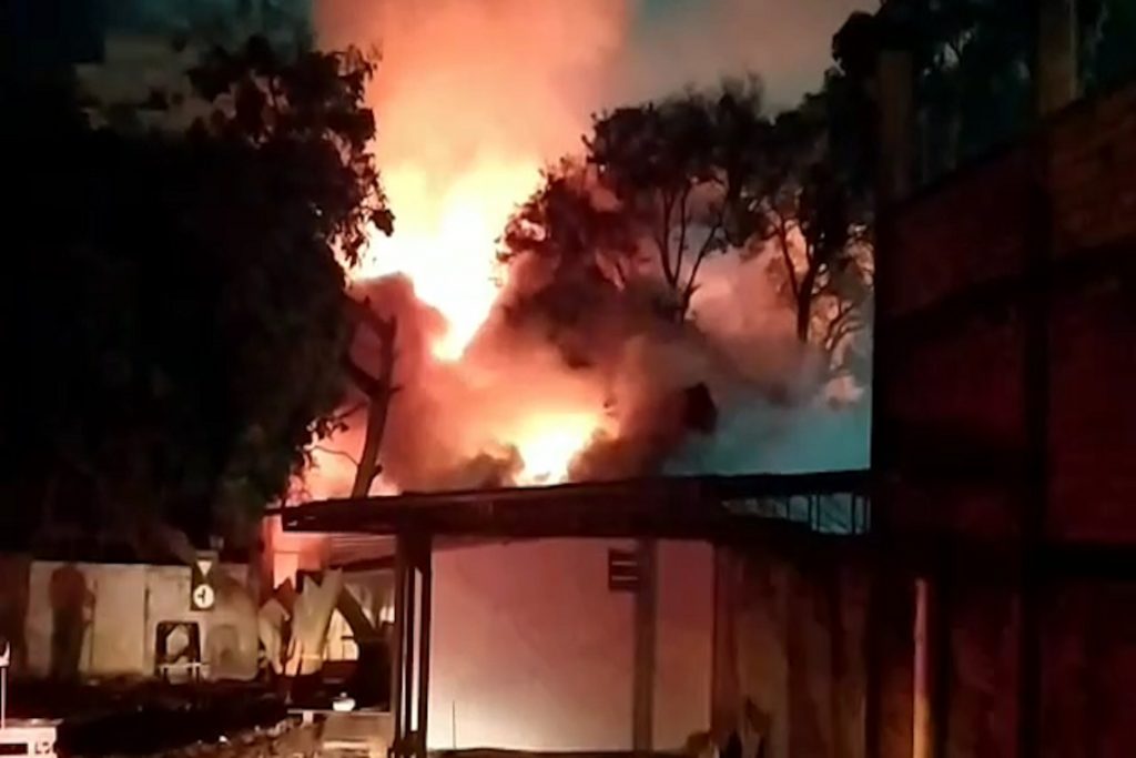 Veja outros impressionantes registros do incêndio de grandes proporções no centro de Cascavel