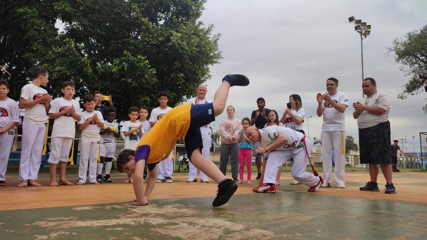 Aula demonstrativa de capoeira inclusiva acontece no Ciro Nardi neste sábado (15)