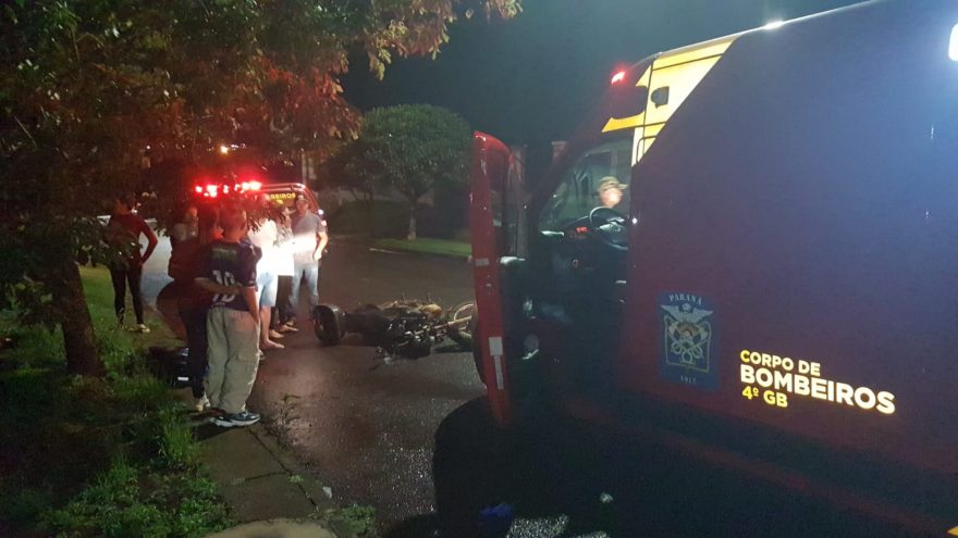 Motos colidem e Siate é mobilizado para atendimento no Santa Felicidade