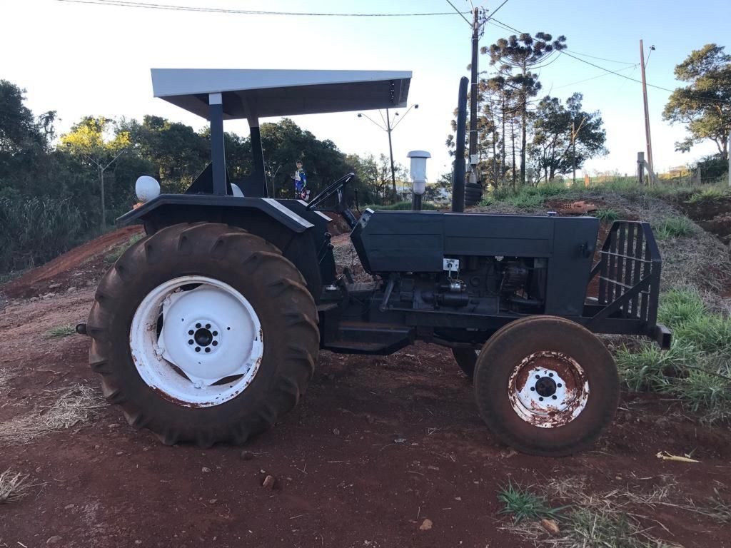 Trator foi furtado de dentro do autódromo