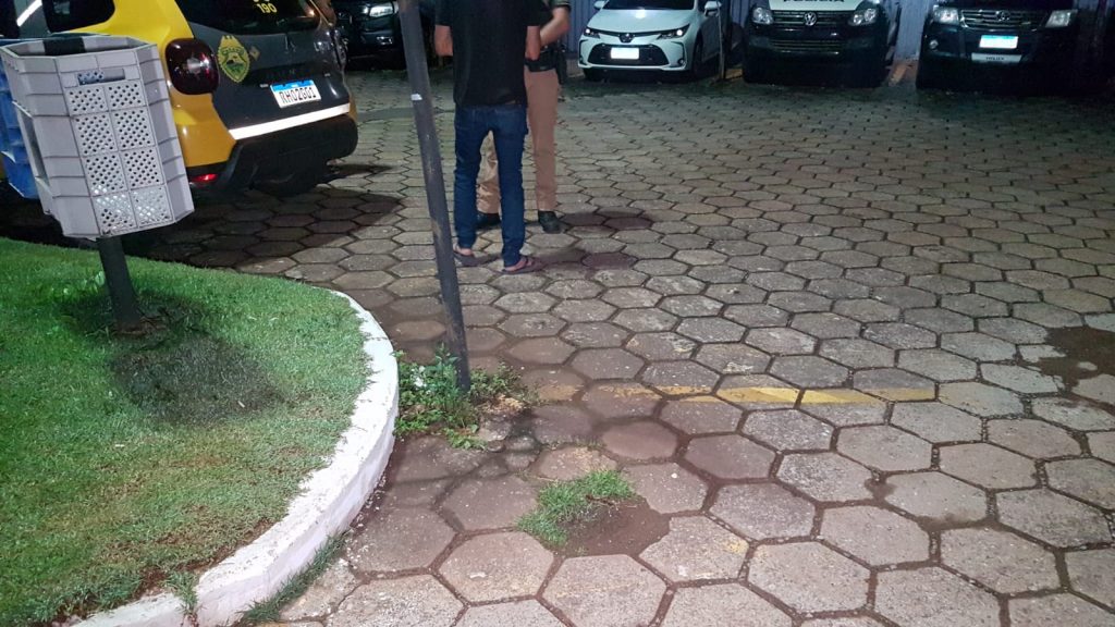 Homem é detido com mandado de prisão em aberto por embriaguez ao volante
