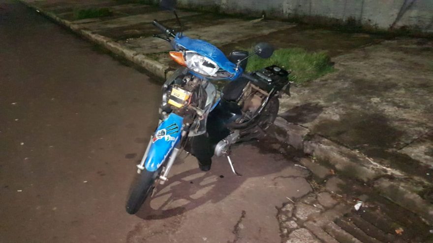 Motoboy fica ferido em colisão no Centro