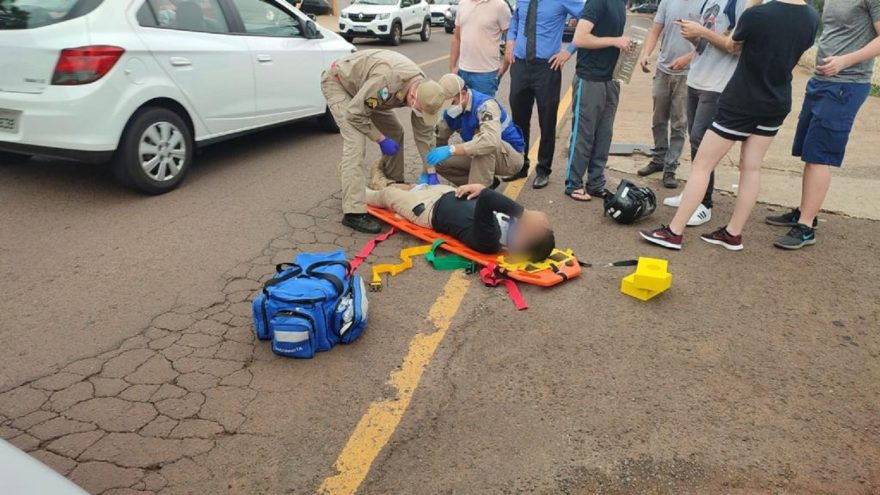 Motociclista sofre fratura após colisão de trânsito no Universitário