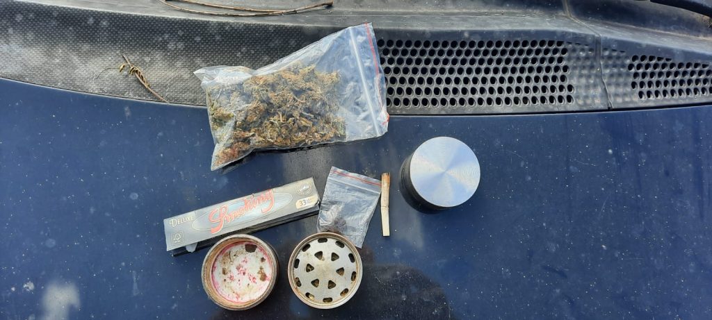 Polícia Rodoviária encontra maconha em um veículo na PRc-467 em Cascavel