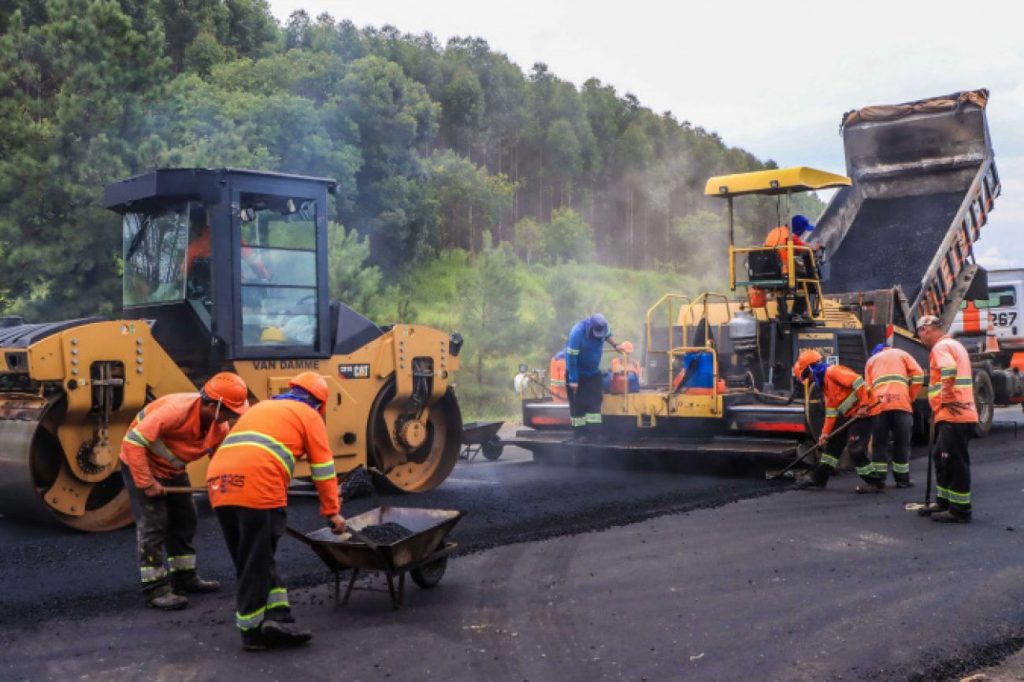 Com o cessar das chuvas, Secretaria de Obras retoma operação tapa-buracos