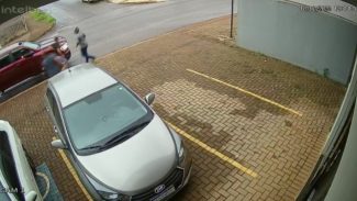 Câmera de segurança flagra movimentação após homem ser baleado em Cascavel; confira