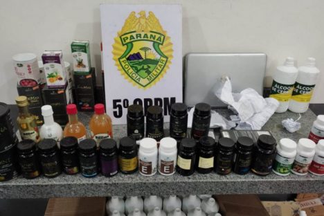 Após denúncia anônima, PM apreende medicamentos falsificados na região Oeste Imagem referente a Após denúncia anônima, PM apreende medicamentos falsificados na região Oeste