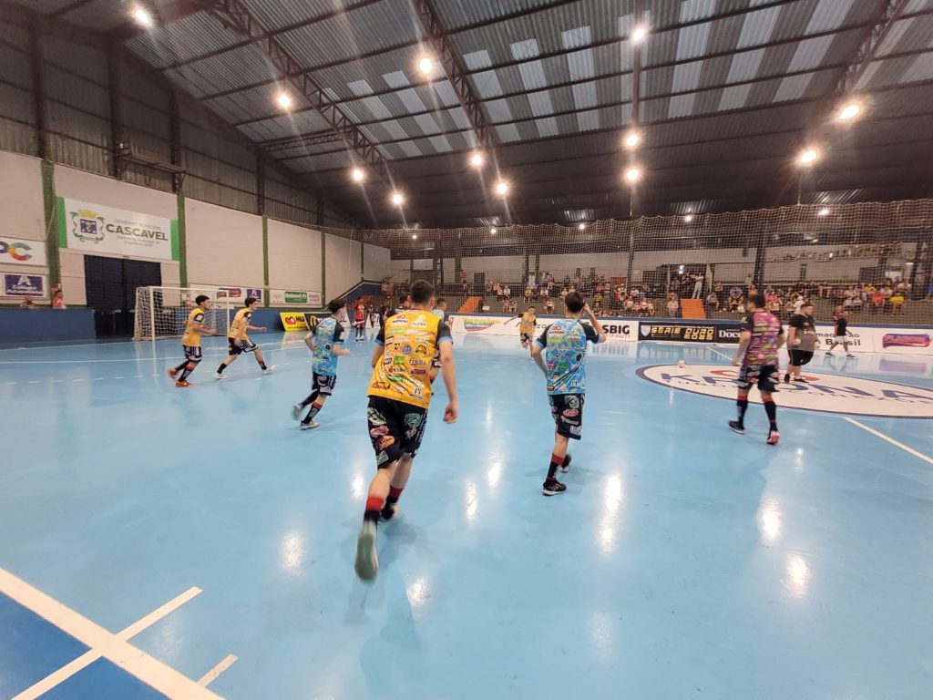 Cascavel Futsal empata com Campo Mourão no Ginásio da Neva