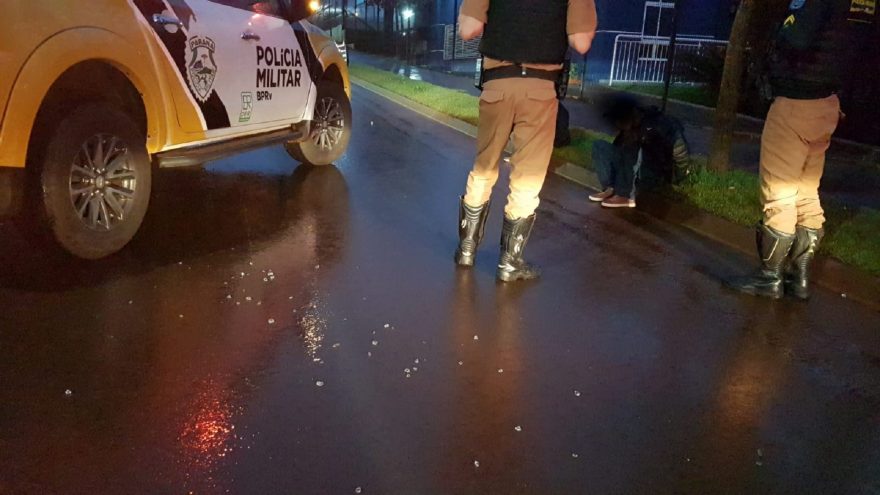 Dupla é detida após praticarem furto em loja de roupas em Tupãssi com veículo furtado em Cascavel