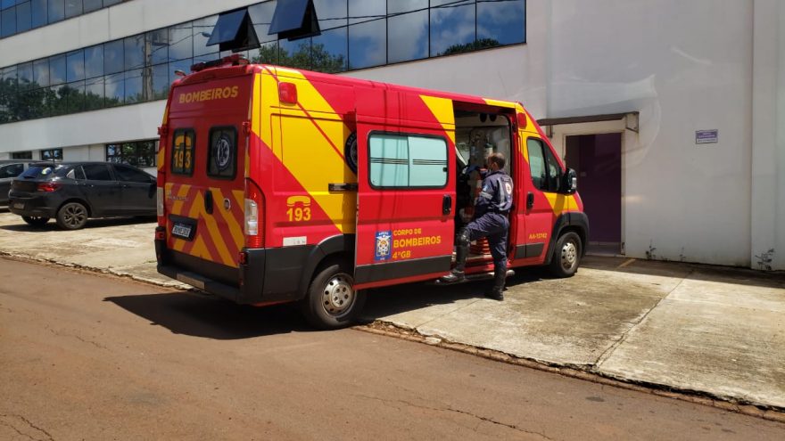 Homem sofre queda de motocicleta e apresenta dor na região cervical