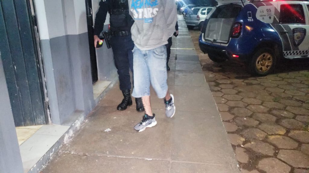 Jovem é detido suspeito de estar vendendo LSD próximo ao Terminal Oeste de Cascavel