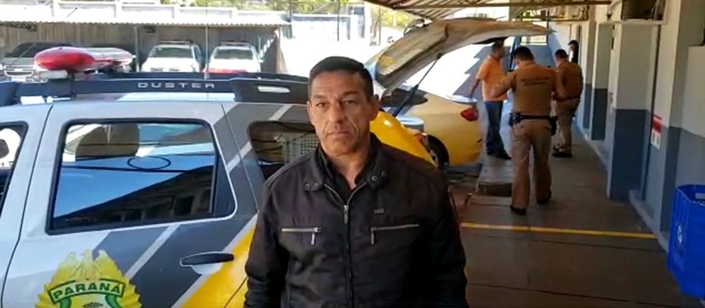 Homem que invadiu Uopeccan com faca pulou da janela do 2º andar para tentar fugir