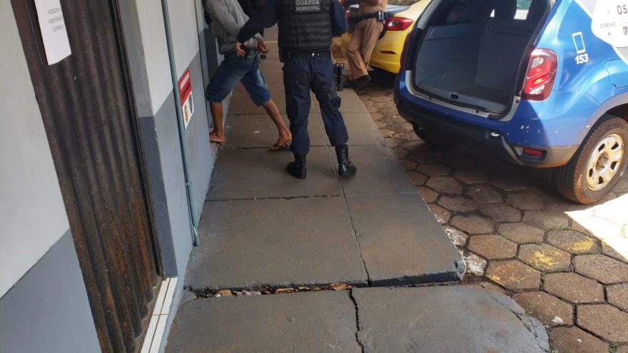 Hoje não tem sobremesa! Homem furta chocolate e é encaminhado à 15ª SDP
