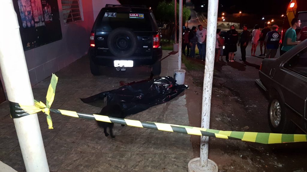 Homem morre alvejado a tiros na Rua Europa, no Bairro Morumbi