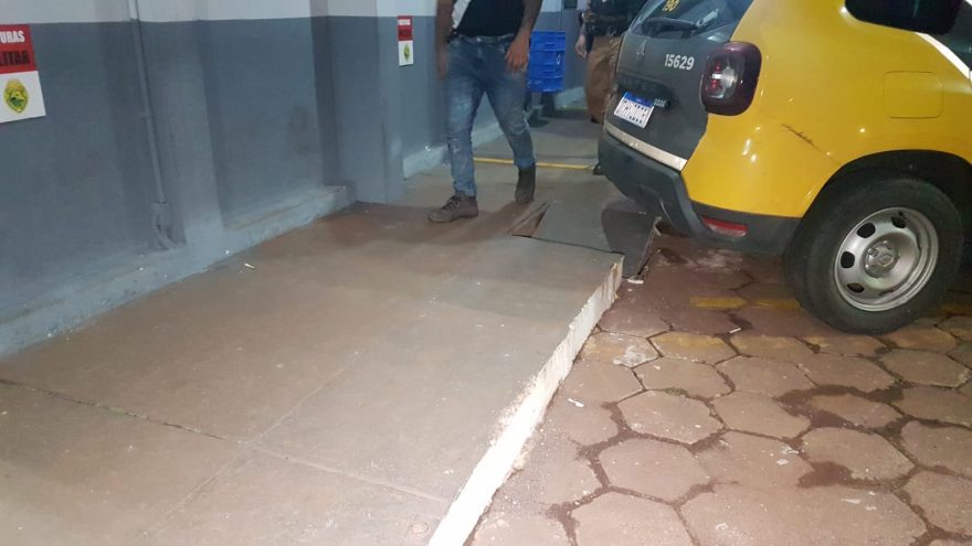 Embriagado, homem é detido após se envolver em acidente de trânsito no Centro