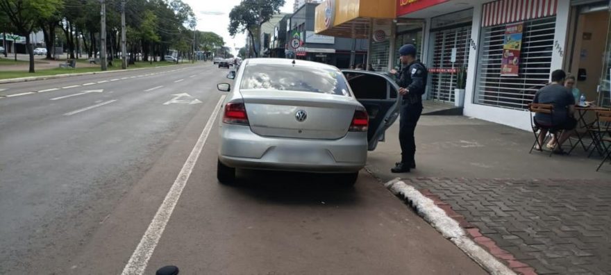 Veículo com indicativo de furto é recuperado durante Operação Saturação