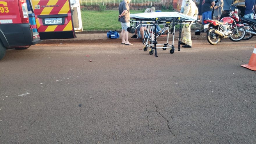 Motociclista e garupa ficam feridos em colisão no Santa Felicidade
