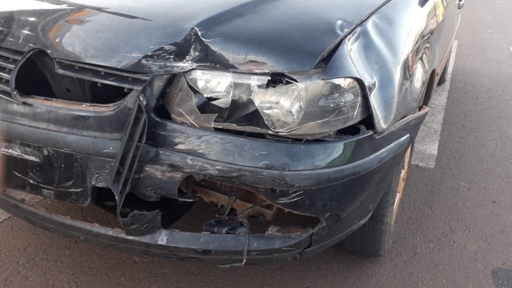 Carro e moto se envolvem em acidente no Periolo