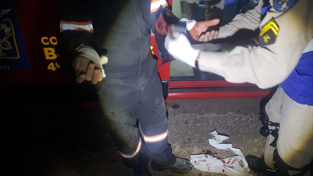 Trabalhador fica ferido ao ser atingido por peça de elevador no Country
