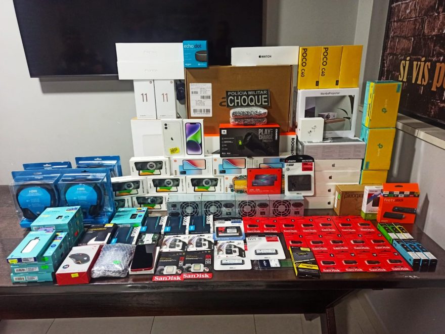Choque apreende R$ 150 mil em produtos eletrônicos na BR-277 em Cascavel