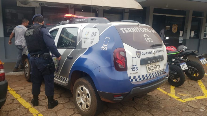 Homem descumpre medida protetiva e teria sido agredido por populares no Bairro Neva