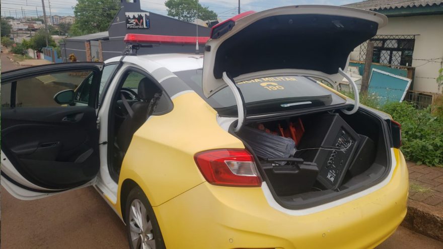 Polícia Militar detém cinco indivíduos no Interlagos e recupera produtos furtados; drogas também foram localizadas