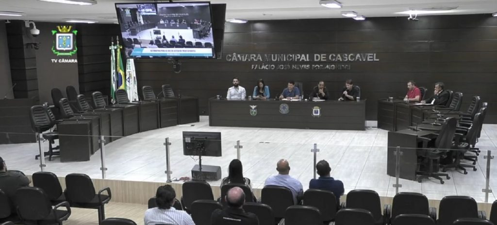 Alternativas para vias de acesso no Trevo Cataratas são discutidas em audiência pública