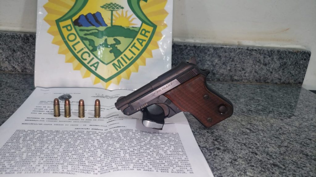 Homem faz disparo de arma de fogo em posto de combustíveis e é detido, em Santa Tereza do Oeste