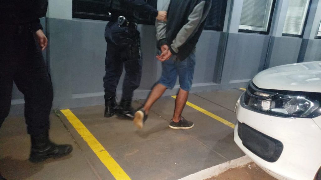 Foragido da justiça por roubo é preso no Bairro São Cristóvão