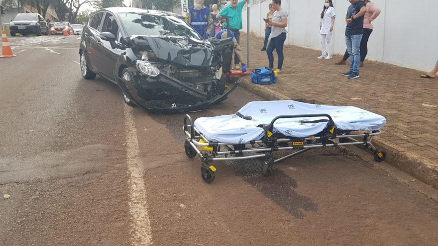 Homem sofre contusões após acidente de trânsito no Centro