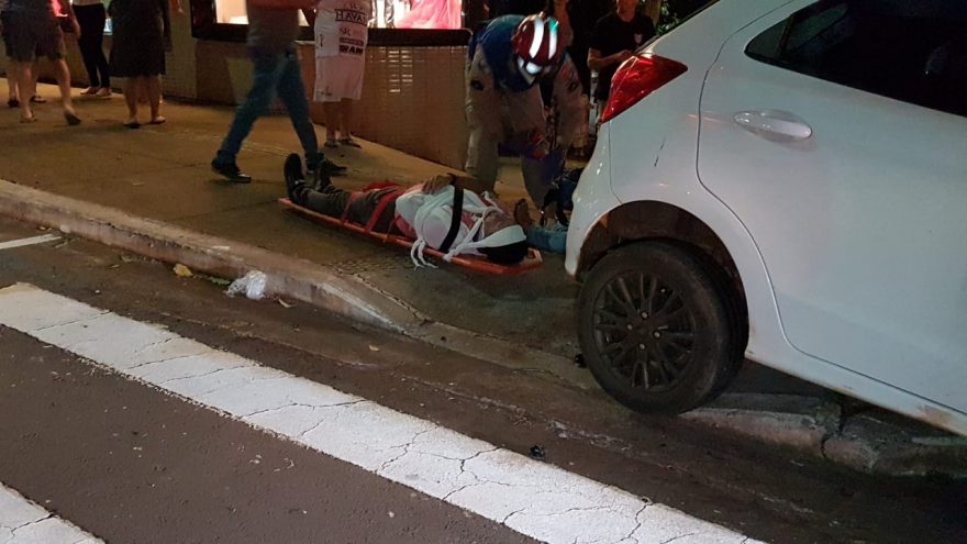 Quatro pessoas ficam feridas em forte acidente de trânsito no Centro