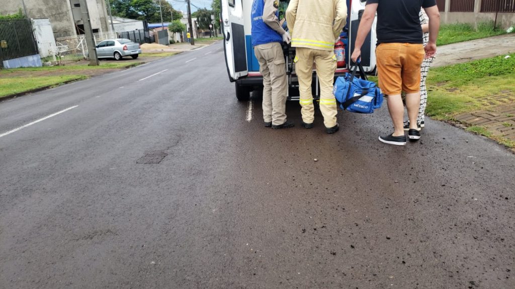 Homem escorrega em escada de residência no Coqueiral e Siate é mobilizado