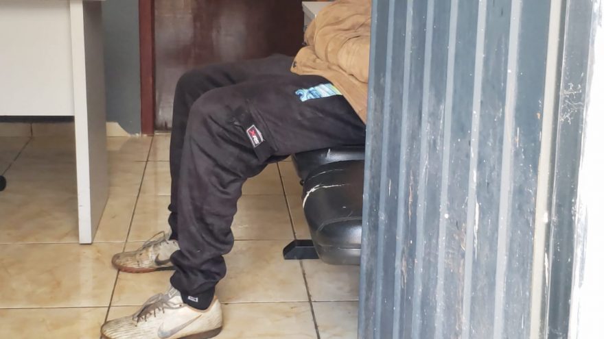 Homem é detido após consumir cerca de R$ 100 em restaurante e não pagar a conta