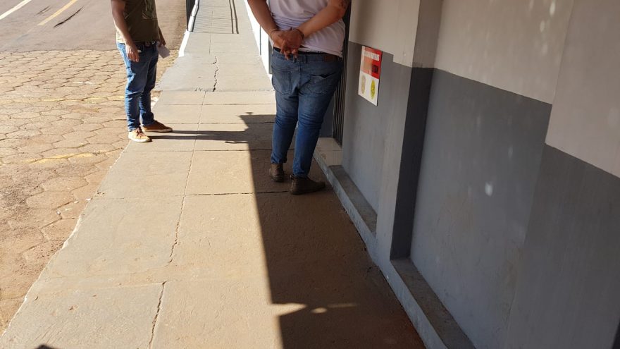 Homem com mandado de prisão em aberto é preso pela Polícia Federal, no Centro