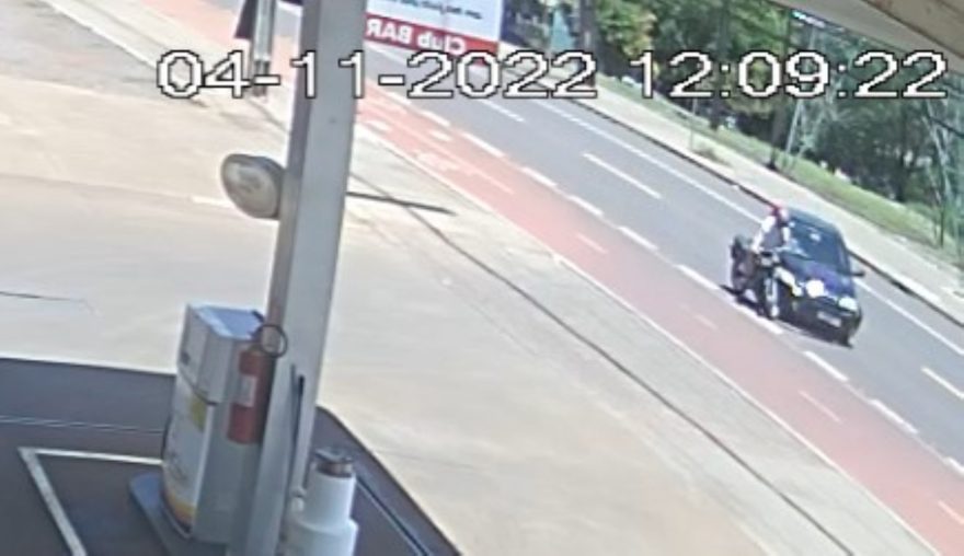 Veja por outro ângulo acidente que deixou motociclista ferido na Avenida Piquiri