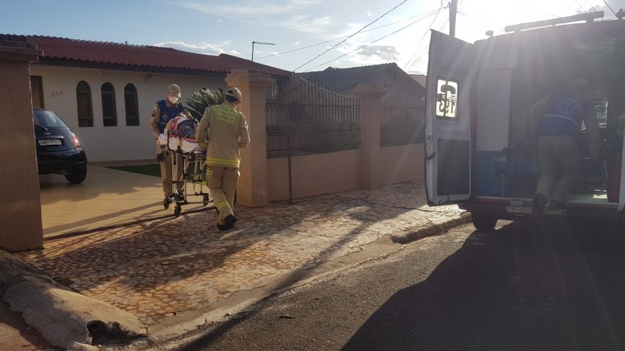 Com fratura no braço, idosa de 70 anos é socorrida no Nova Cidade