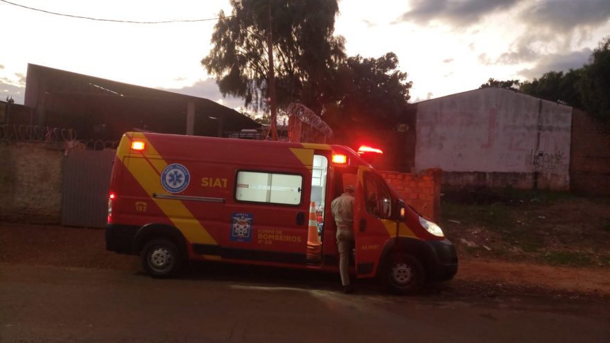 Homem tem laceração no ombro após ser atropelado no Brasmadeira