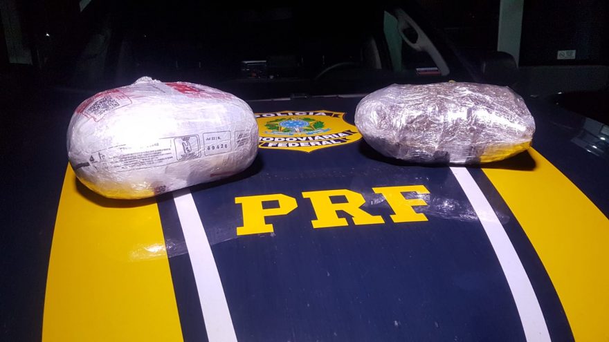 Em carona compartilhada, jovem, de 25 anos, é detida pela PRF transportando maconha