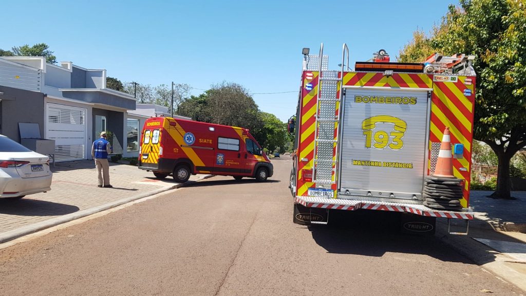 Idoso fratura o braço em três lugares ao sofrer queda na Vila Tolentino