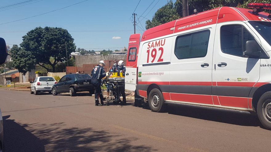 Gol atinge Corsa estacionado no Bairro Brasília e criança de três anos fica ferida