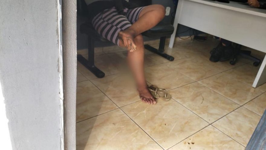 Mulher com mandado de prisão em aberto é detida em Cascavel