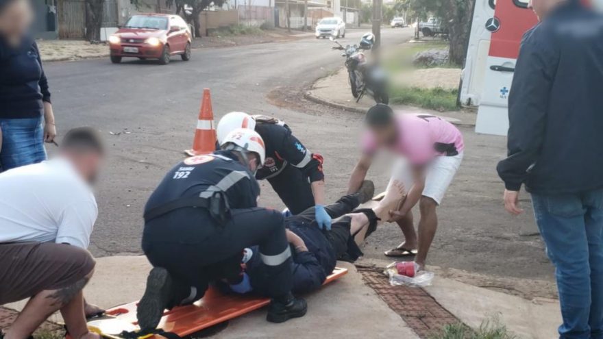Motociclista fica ferido em colisão de trânsito