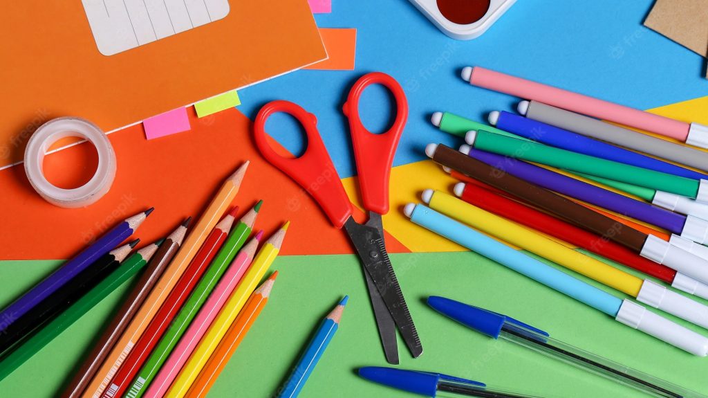 Município prorroga licitação para compra de kits de materiais escolares