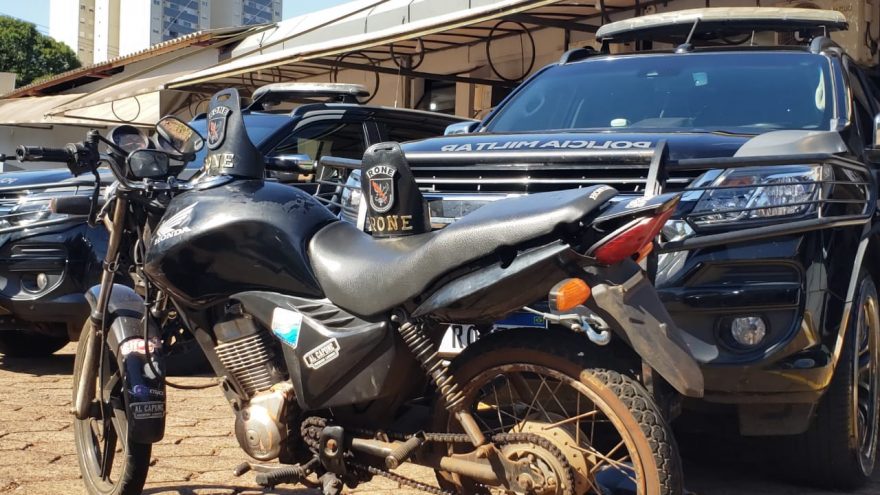 Moto com registro de furto é recuperada pela Rone no Bairro Parque São Paulo; adolescente foi apreendido