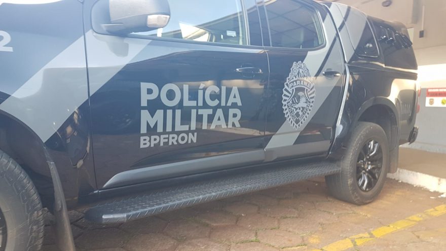 Mulher é detida com mandado em aberto por tráfico