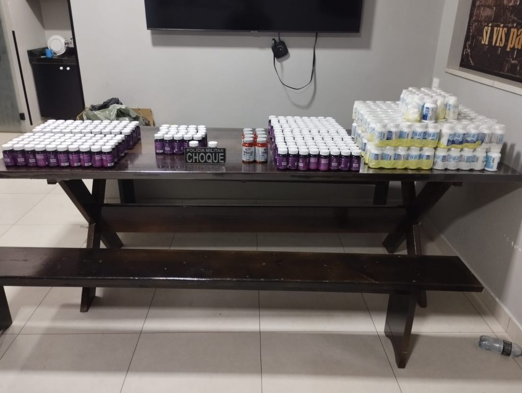 Choque apreende mais de R$ 85 mil em medicamentos proibidos pela Anvisa durante abordagem a ônibus