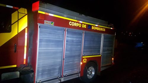 Corpo de Bombeiros é acionado à Avenida Brasil