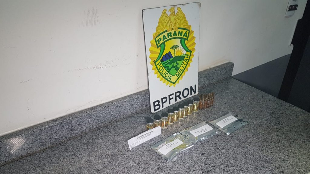 Polícia apreende anabolizantes em ônibus interestadual em Cascavel